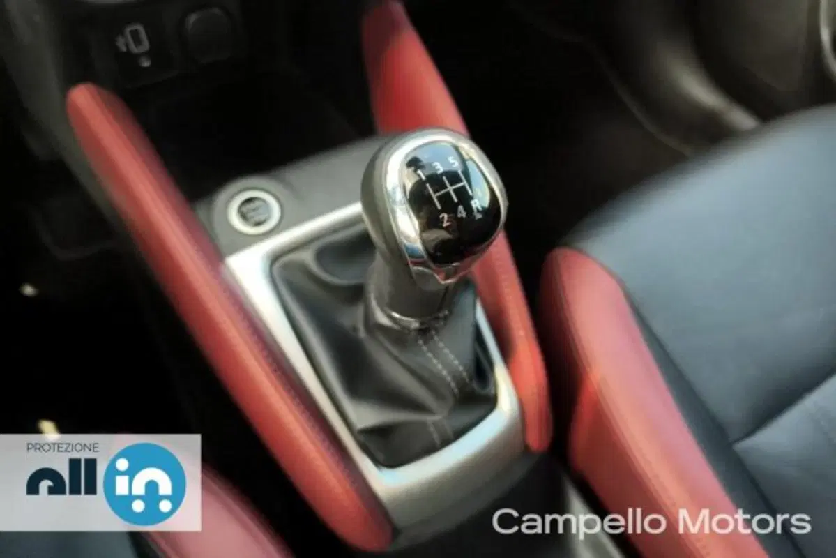 Nissan Micra usata a Venezia (13)