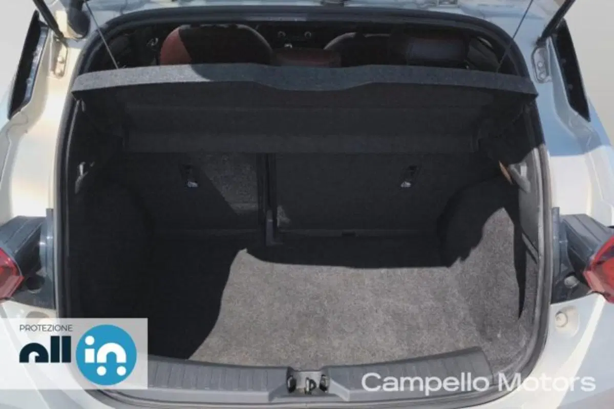 Nissan Micra usata a Venezia (18)