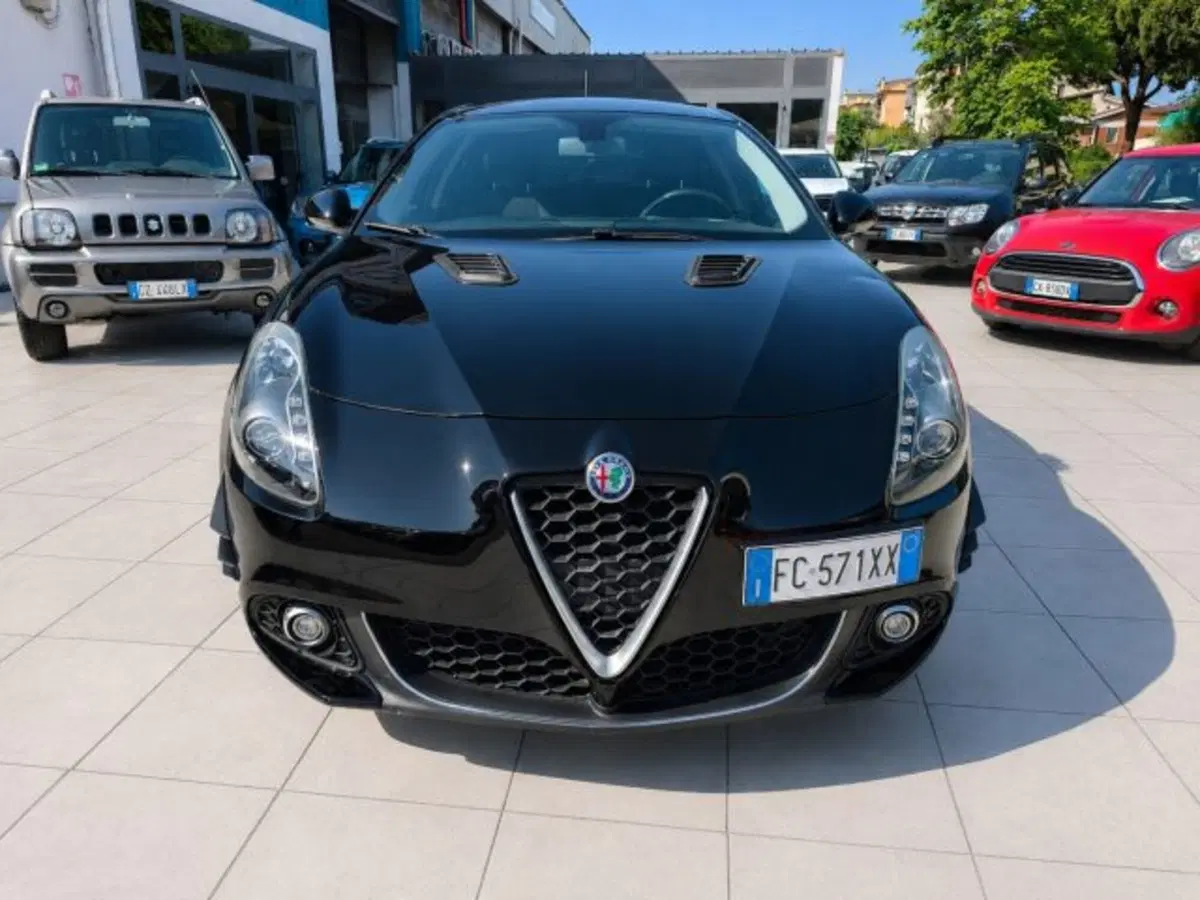 Alfa Romeo Giulietta usata a Firenze (2)