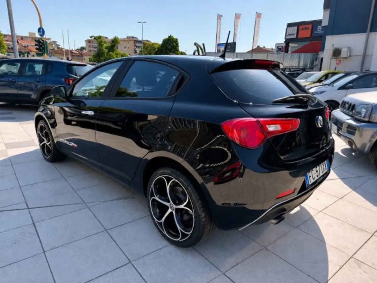 Alfa Romeo Giulietta usata a Firenze (3)