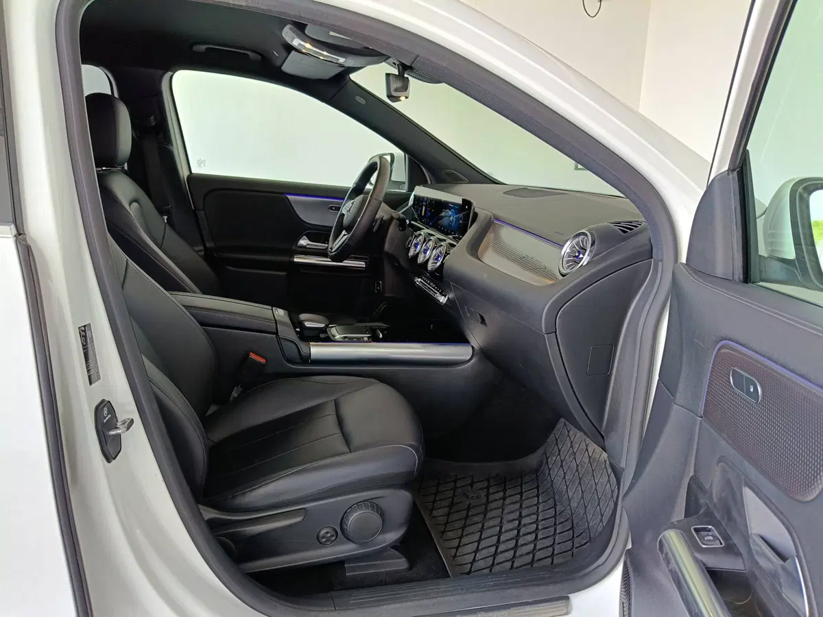 Mercedes-Benz EQA usata a Ascoli Piceno (11)