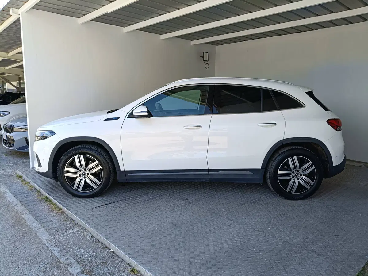 Mercedes-Benz EQA usata a Ascoli Piceno (6)