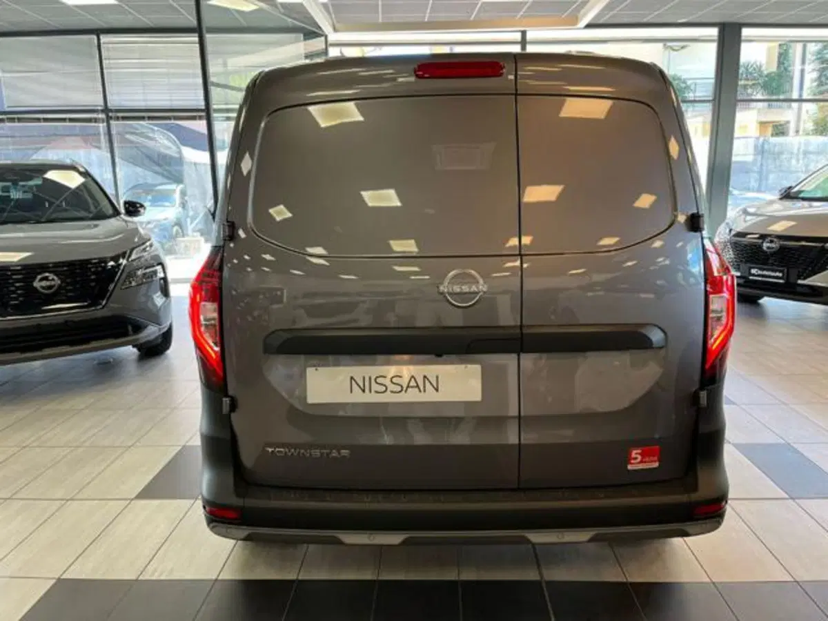 Nissan Townstar nuova a Como (5)