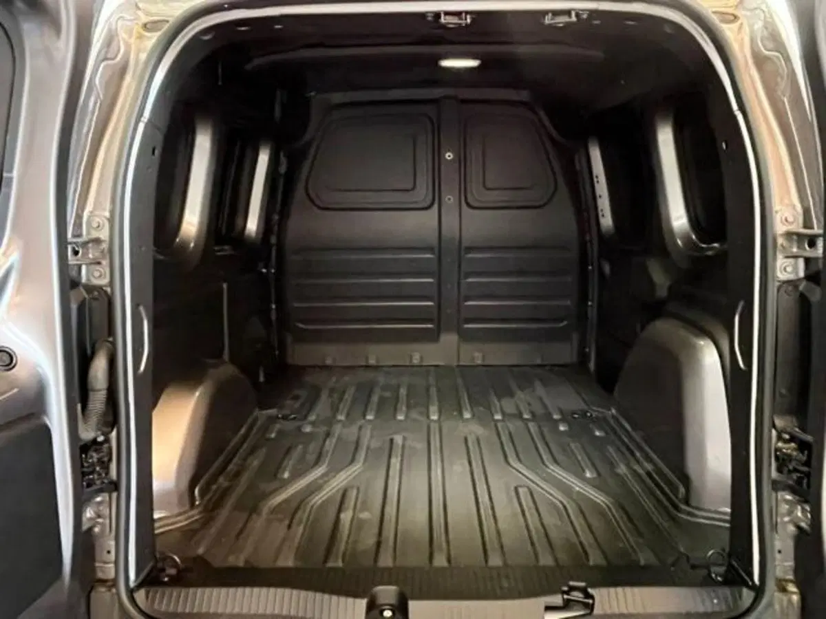 Nissan Townstar nuova a Como (9)