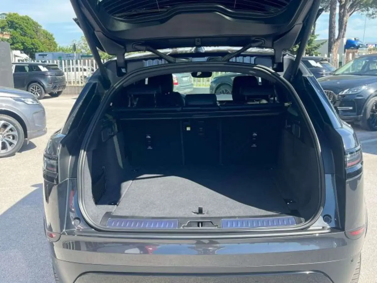 Land Rover Range Rover Velar usata a Firenze (9)
