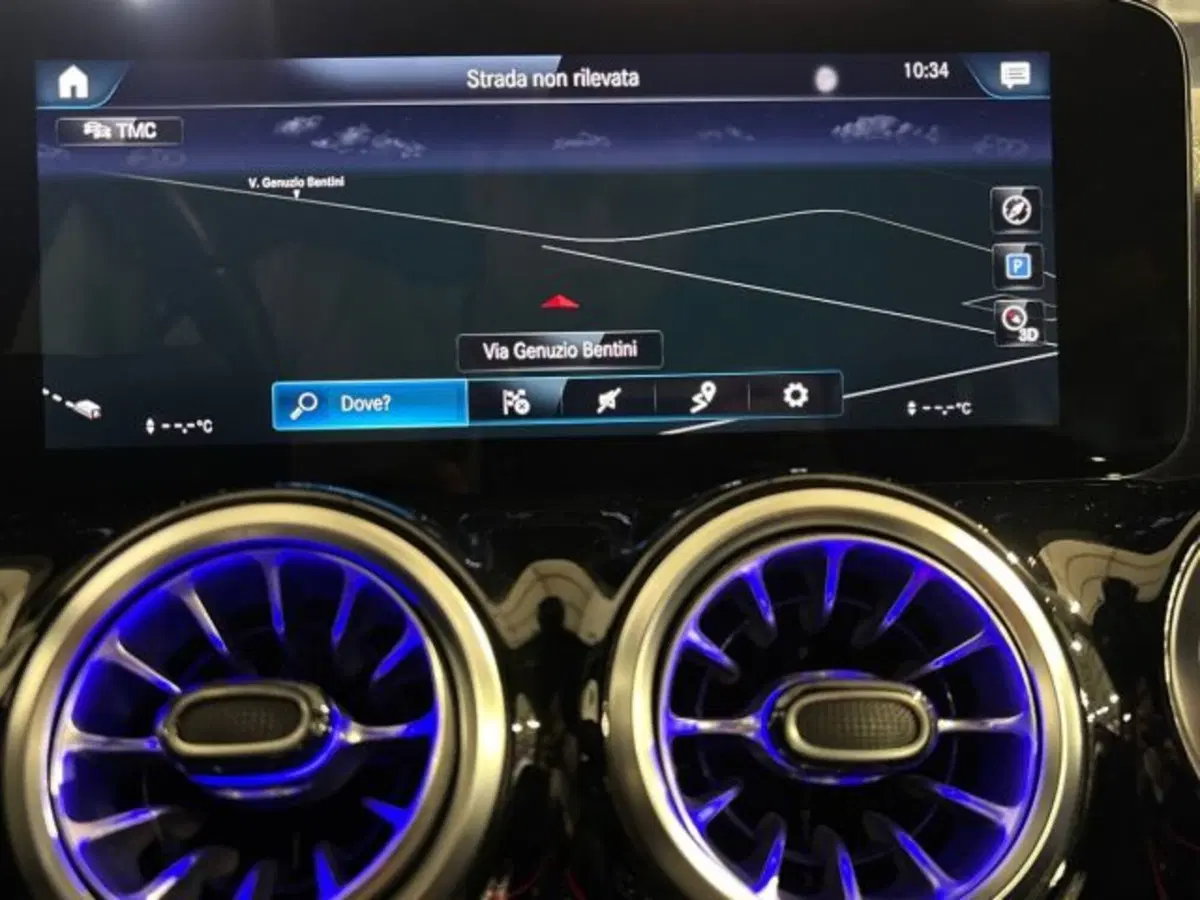 Mercedes-Benz GLA SUV usata a Bologna (14)