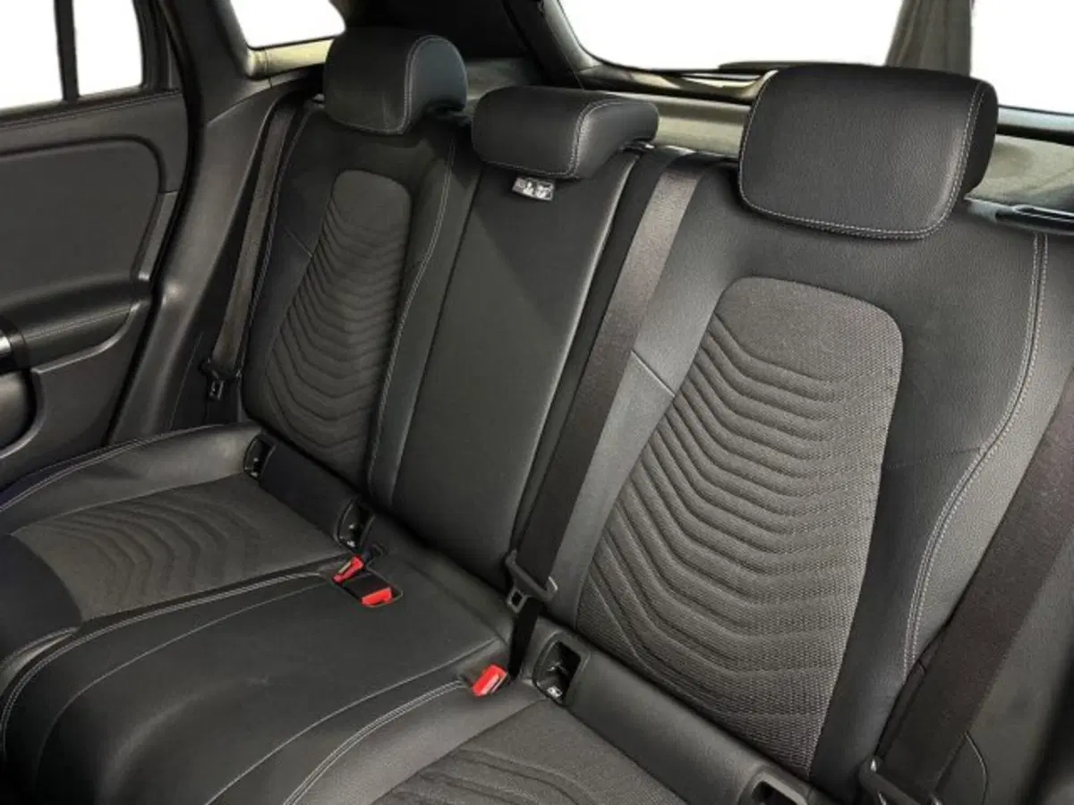 Mercedes-Benz GLA SUV usata a Bologna (16)