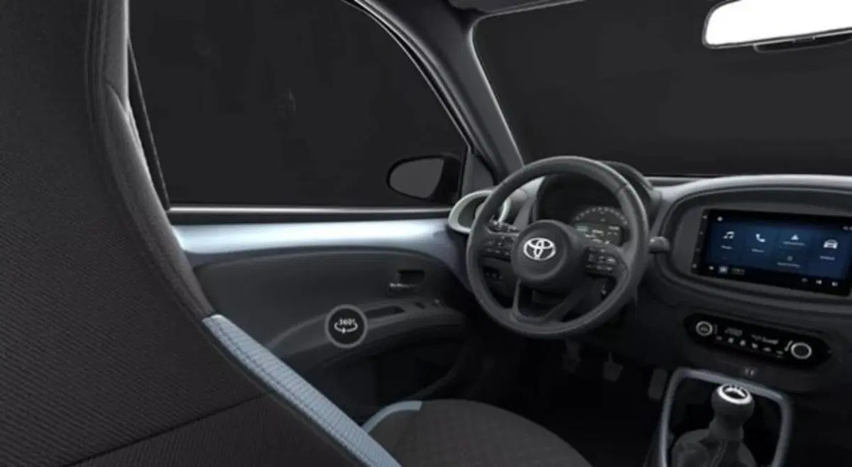 Toyota Aygo X nuova a Roma (7)