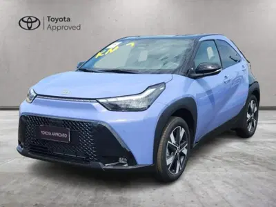 Toyota Aygo X 1.5 hybrid Icon e-cvt nuova a Roma