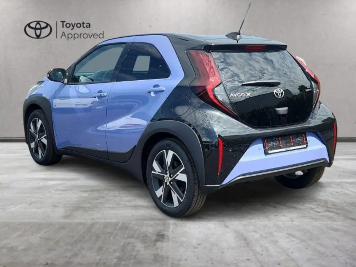 Toyota Aygo X nuova a Roma (5)
