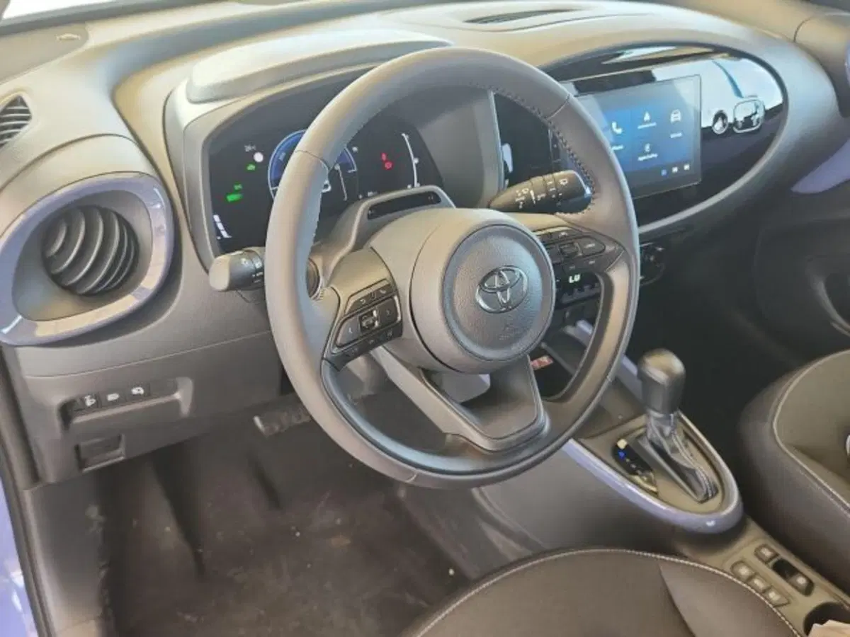 Toyota Aygo X nuova a Roma (7)