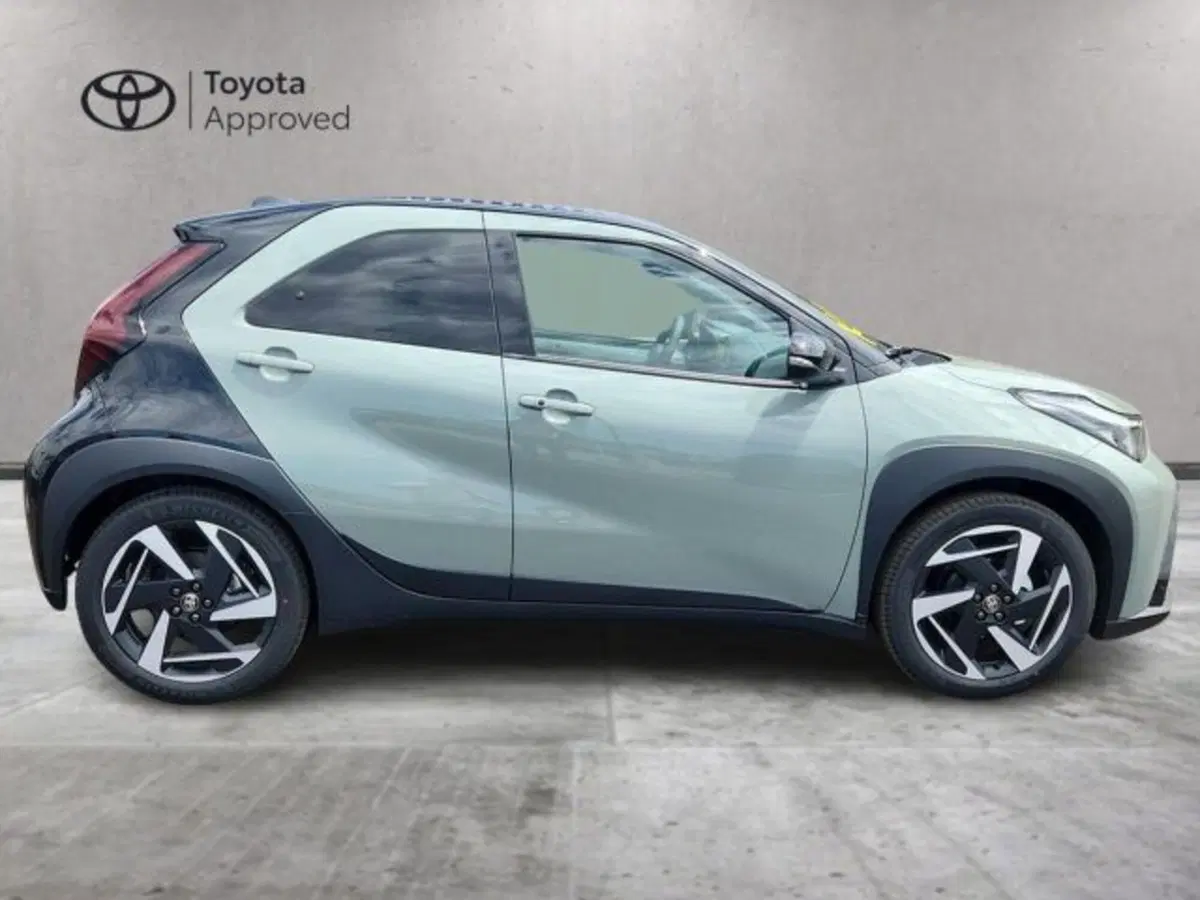 Toyota Aygo X nuova a Roma (4)