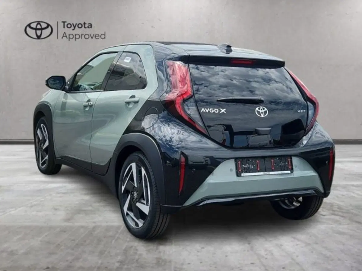 Toyota Aygo X nuova a Roma (5)
