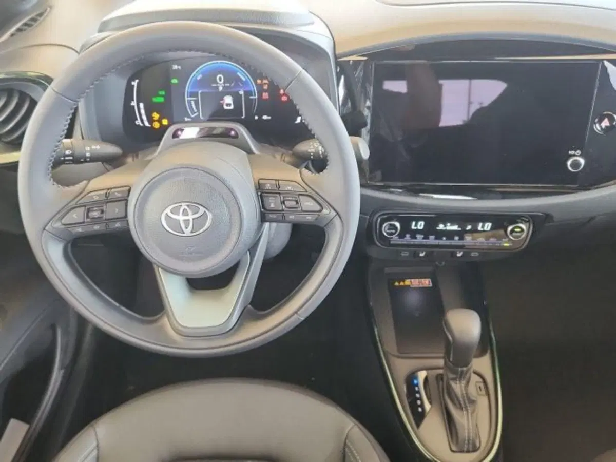 Toyota Aygo X nuova a Roma (8)