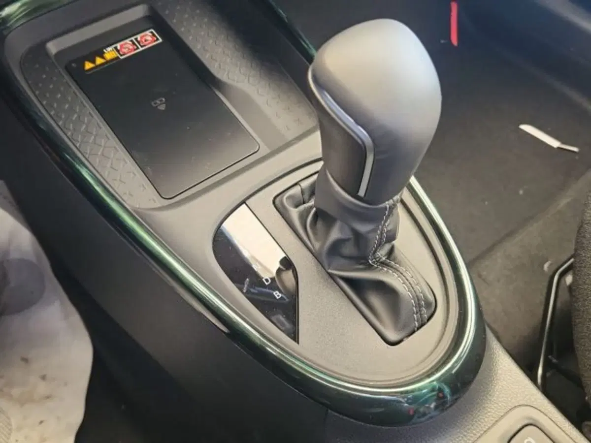 Toyota Aygo X nuova a Roma (15)