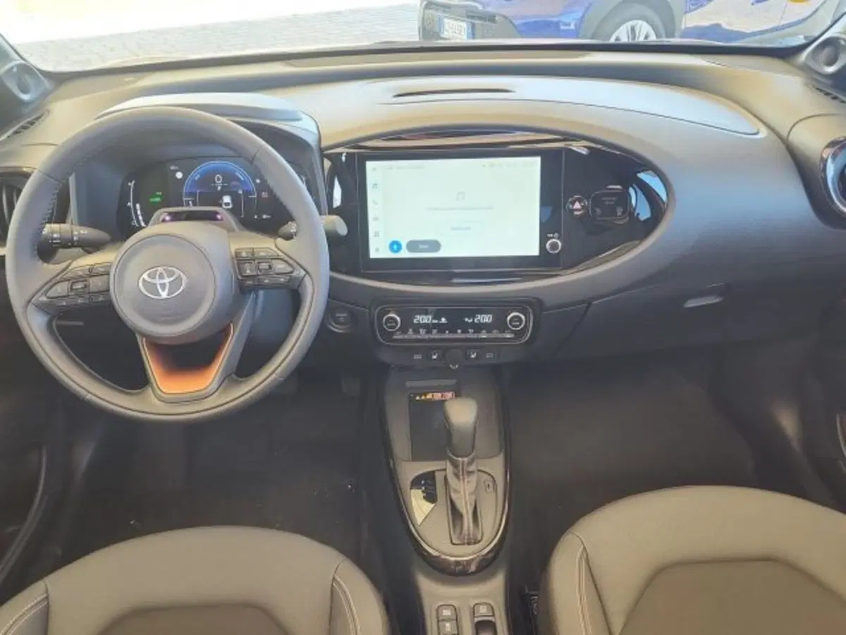 Toyota Aygo X nuova a Roma (10)