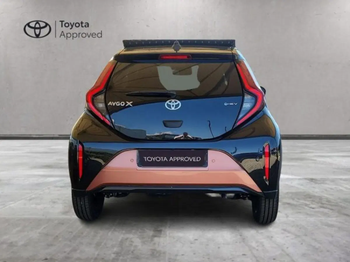 Toyota Aygo X nuova a Roma (12)