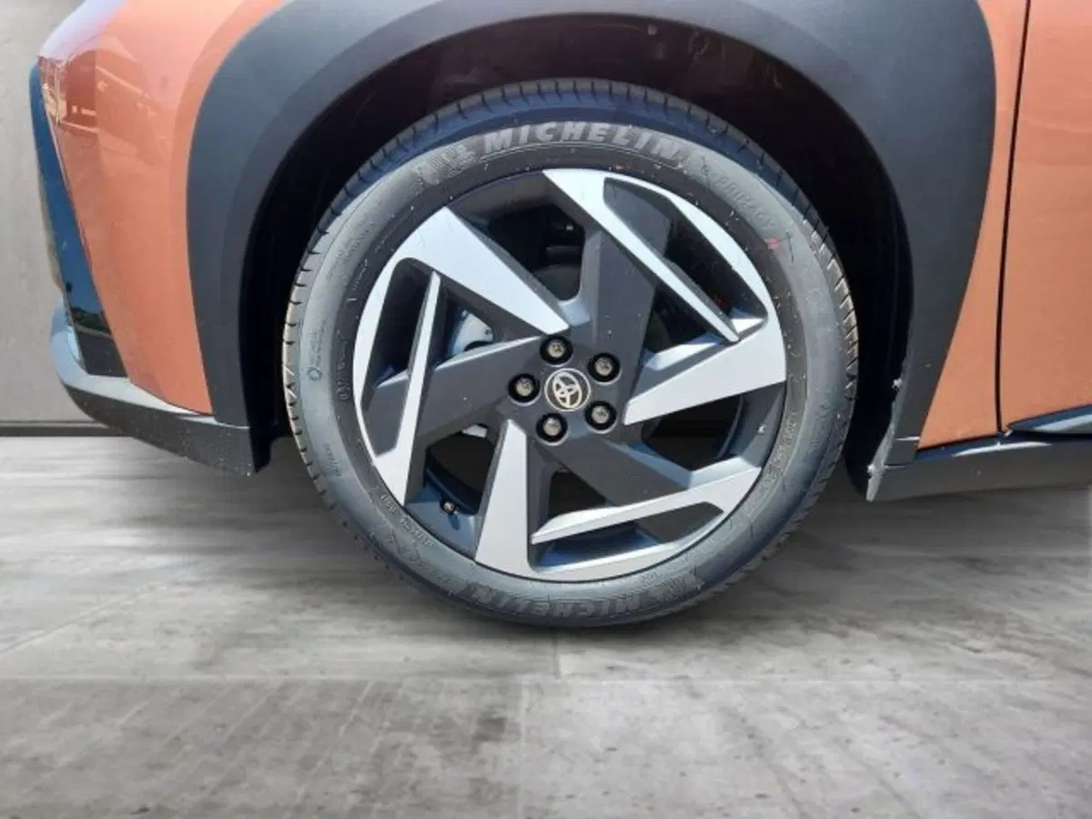 Toyota Aygo X nuova a Roma (14)