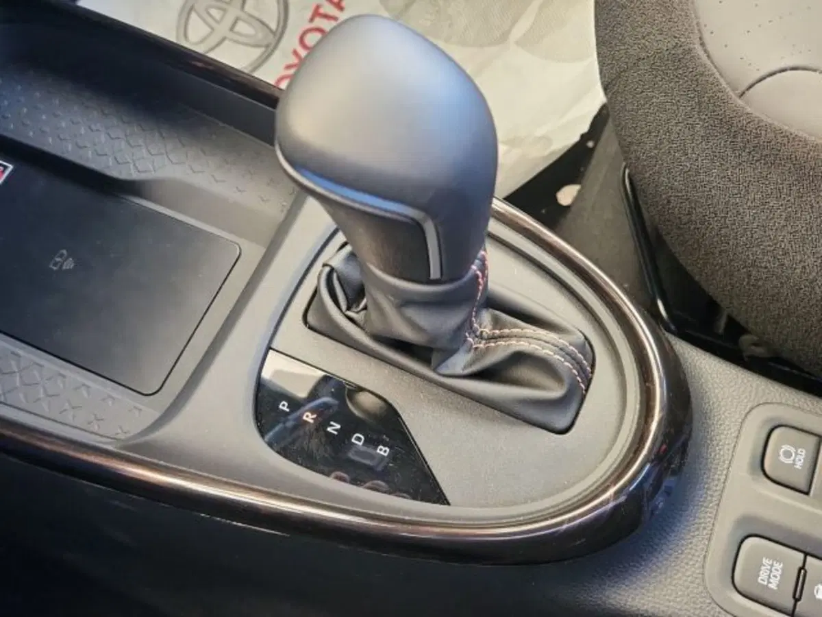 Toyota Aygo X nuova a Roma (16)