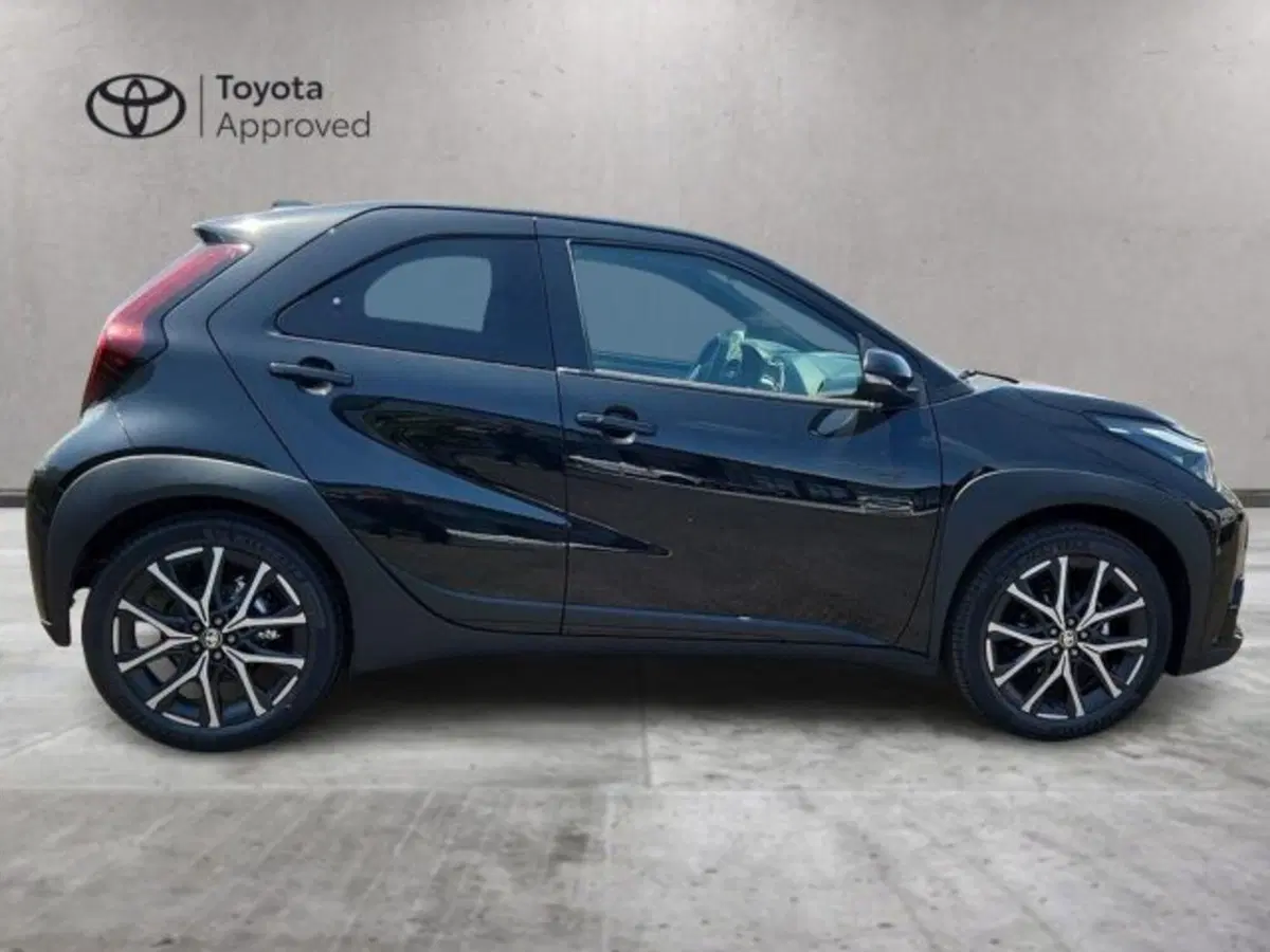 Toyota Aygo X nuova a Roma (4)
