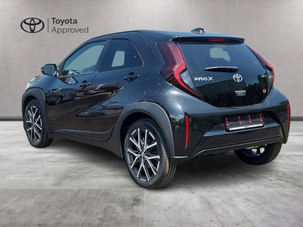 Toyota Aygo X nuova a Roma (5)