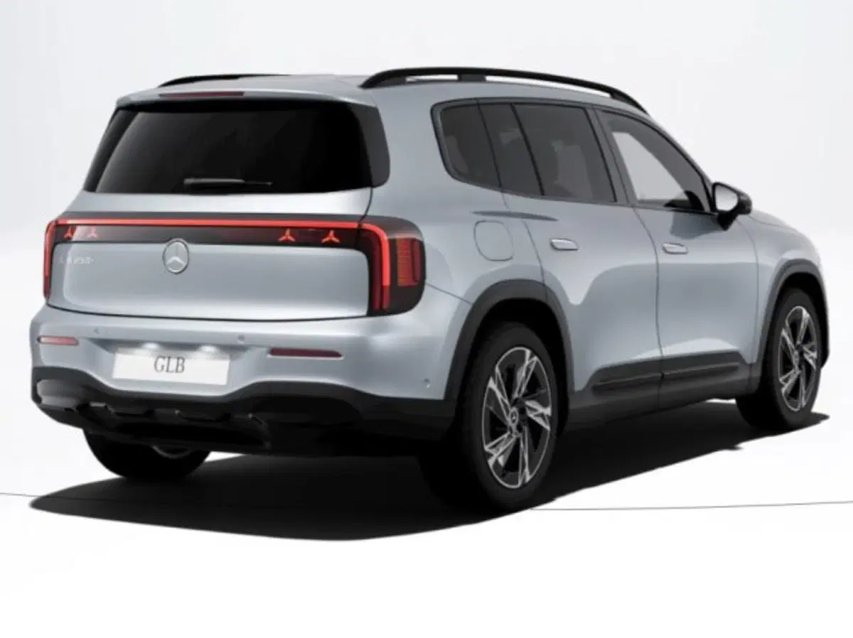 Mercedes-Benz GLB EQ nuova a Verona (2)