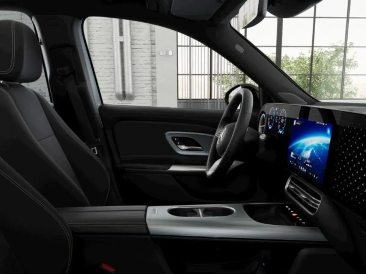 Mercedes-Benz GLB EQ nuova a Verona (7)