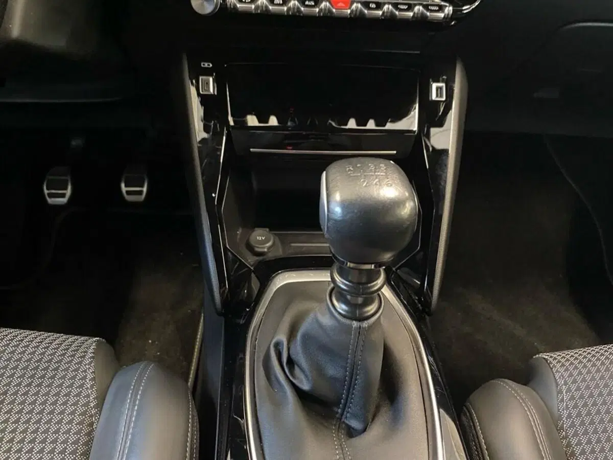 Peugeot 2008 usata a Torino (11)