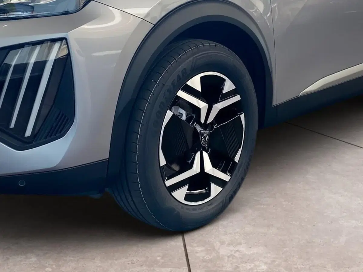 Peugeot 2008 nuova a Torino (15)
