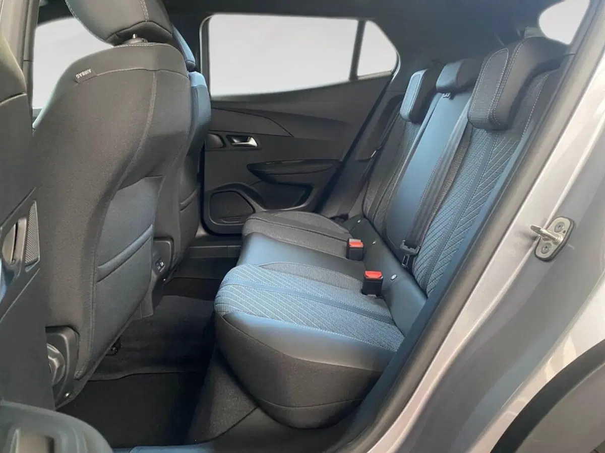 Peugeot 2008 nuova a Torino (8)