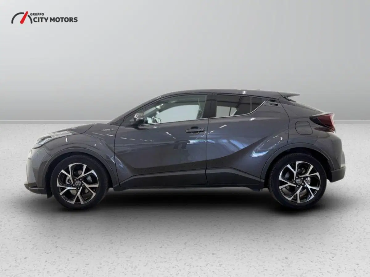 Toyota Toyota C-HR usata a Monza e Brianza (4)