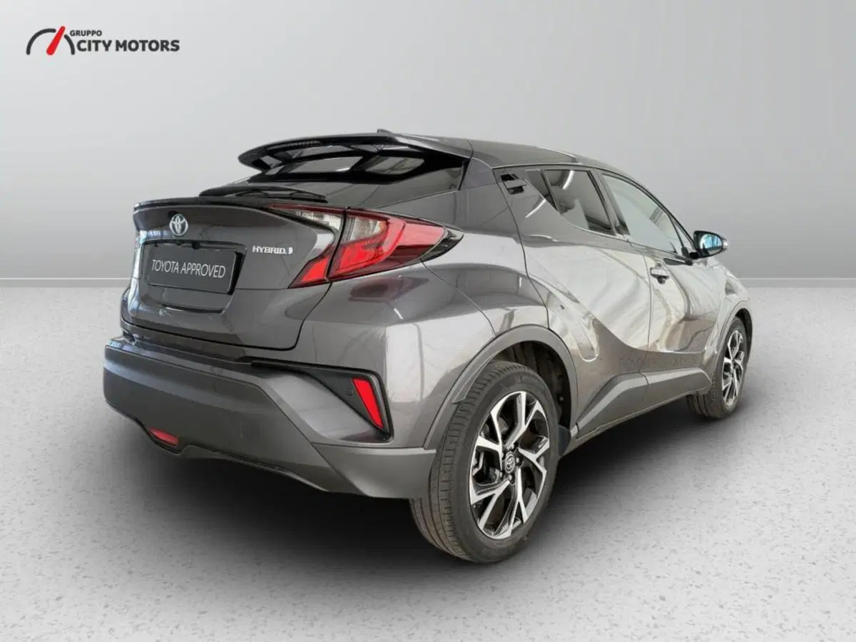 Toyota Toyota C-HR usata a Monza e Brianza (7)