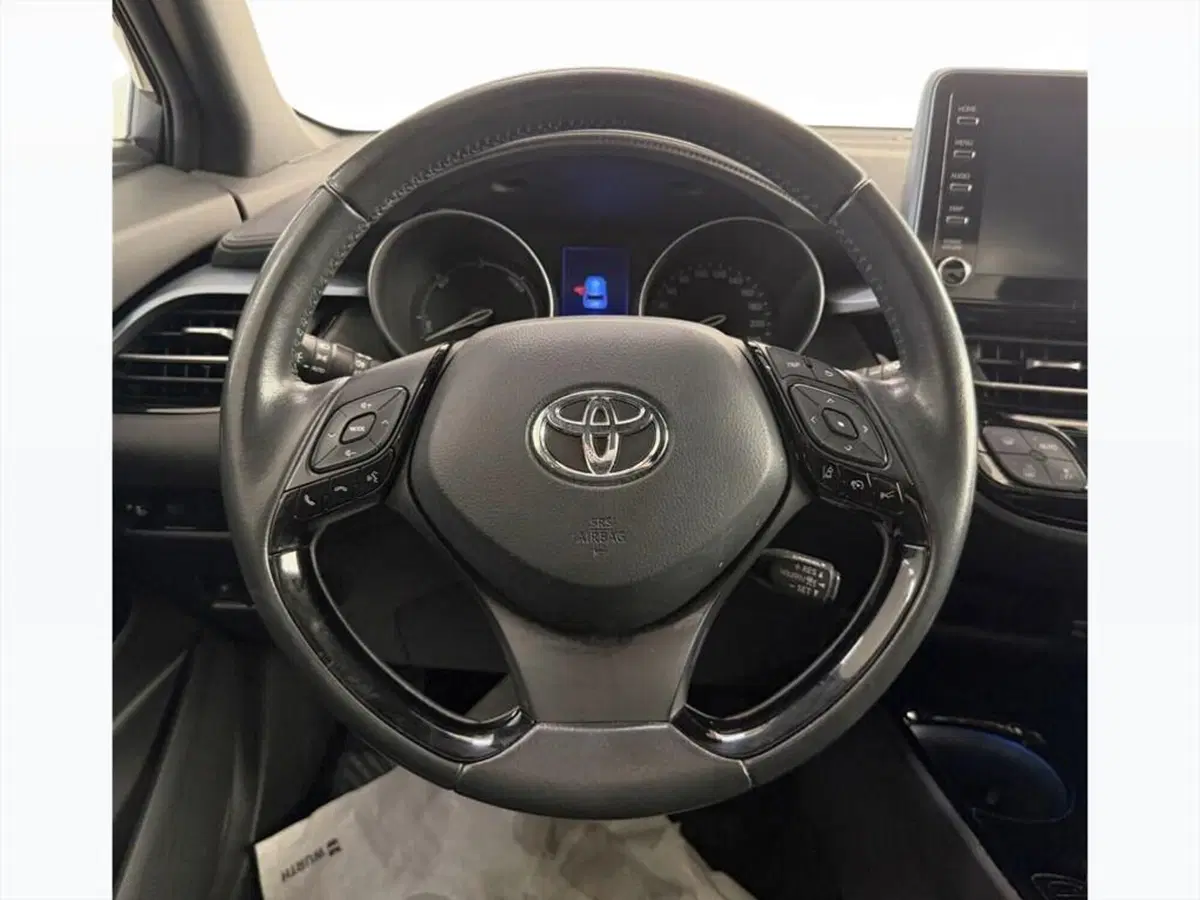 Toyota Toyota C-HR usata a Monza e Brianza (8)