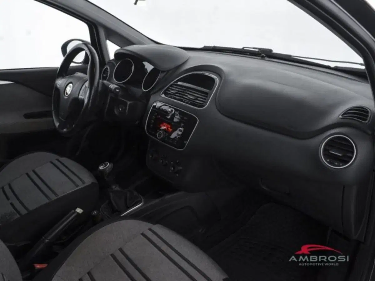 Fiat Punto Evo usata a Perugia (12)