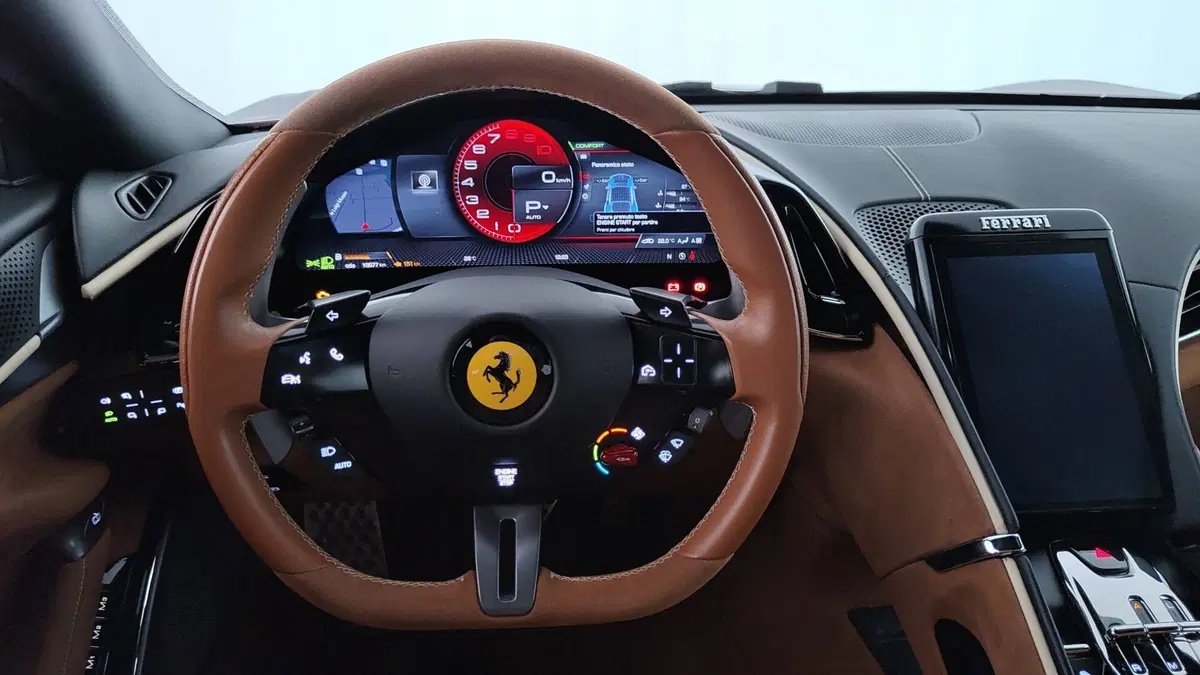 Ferrari Roma Coupé usata a Perugia (18)
