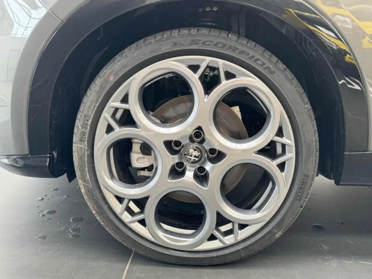 Alfa Romeo Tonale nuova a Vercelli (7)
