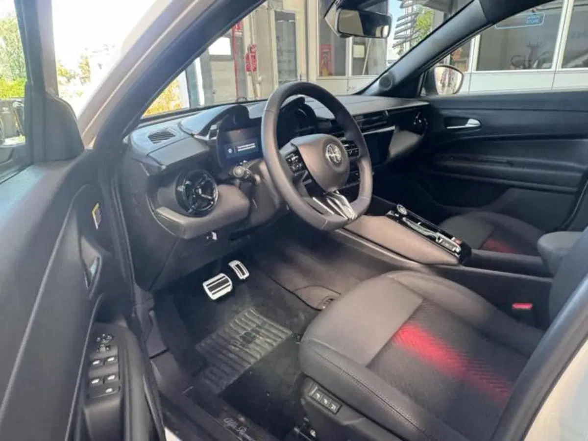 Alfa Romeo Junior nuova a Vercelli (10)