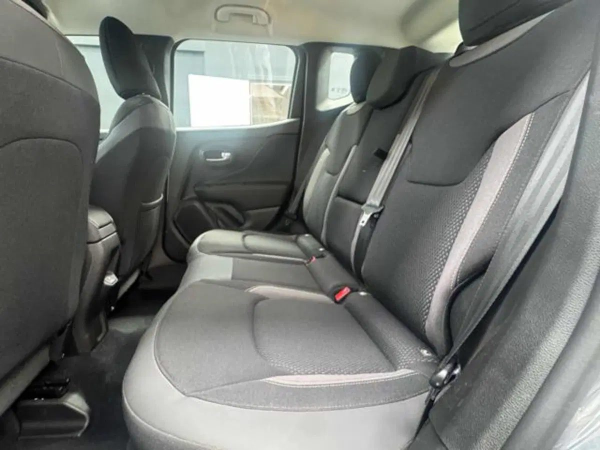 Jeep Renegade usata a Vercelli (15)