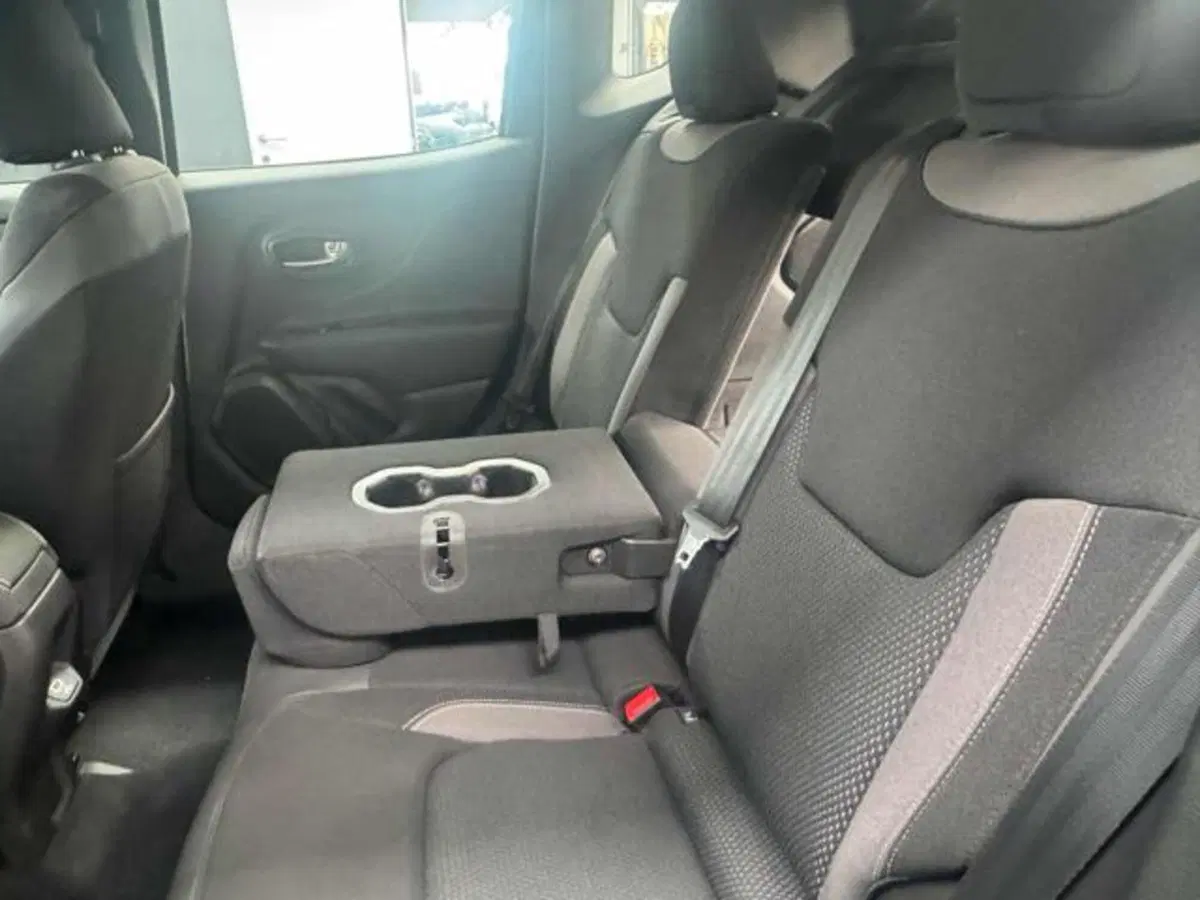 Jeep Renegade usata a Vercelli (17)