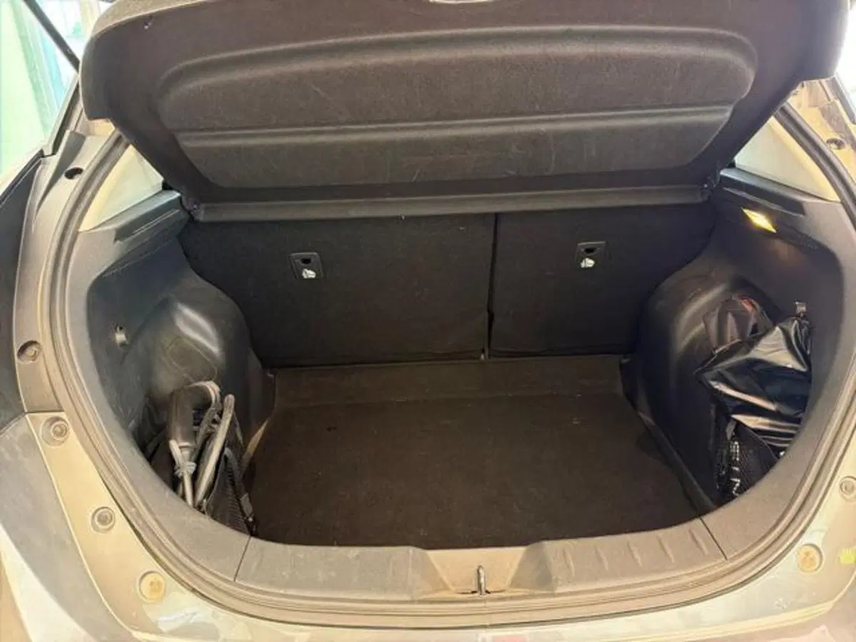 Nissan Leaf usata a Sassari (12)