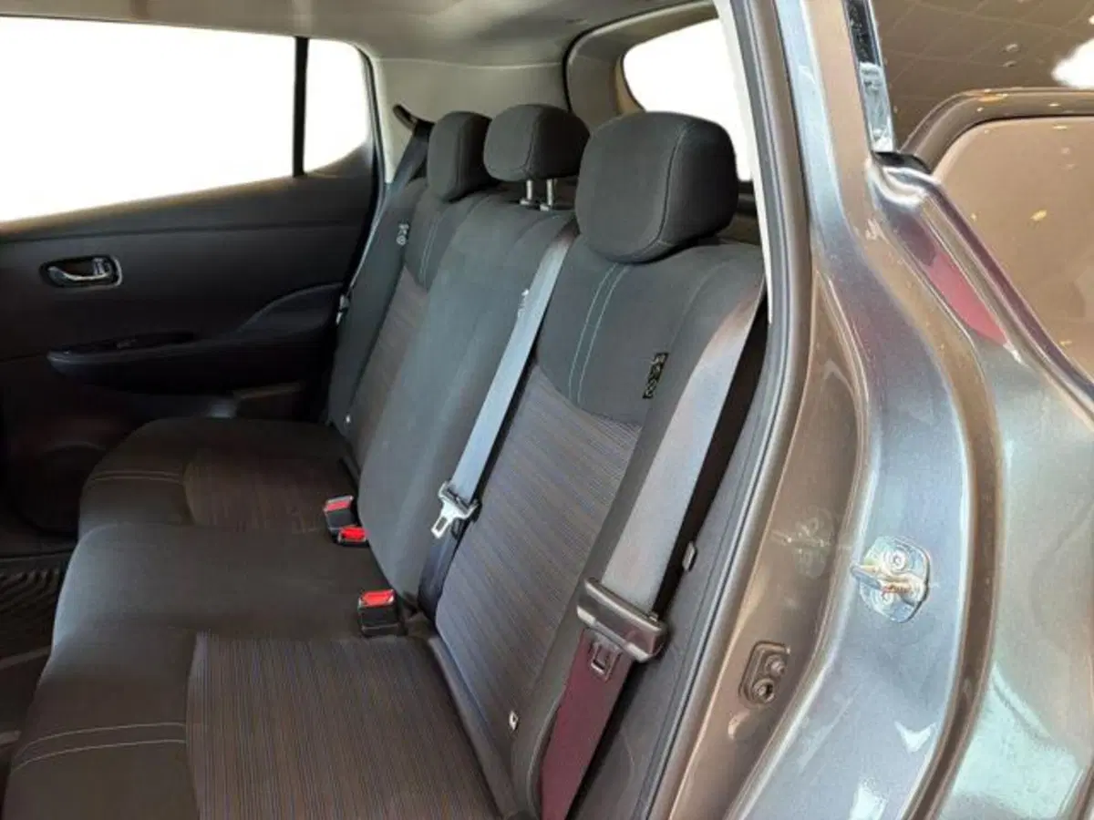Nissan Leaf usata a Sassari (8)