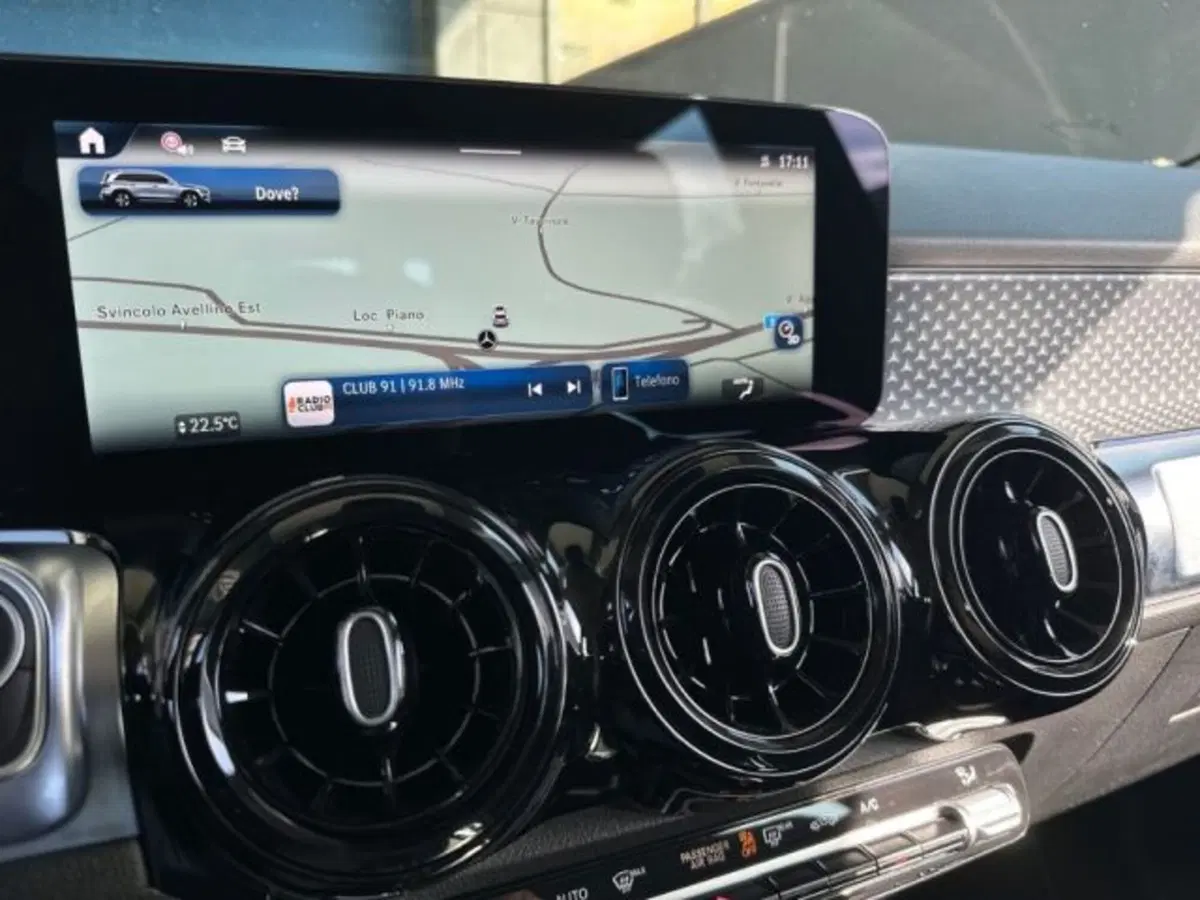 Mercedes-Benz GLB usata a Avellino (13)