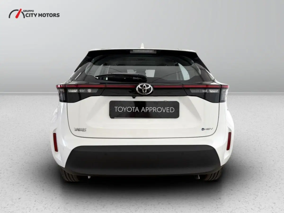 Toyota Yaris Cross nuova a Monza e Brianza (5)