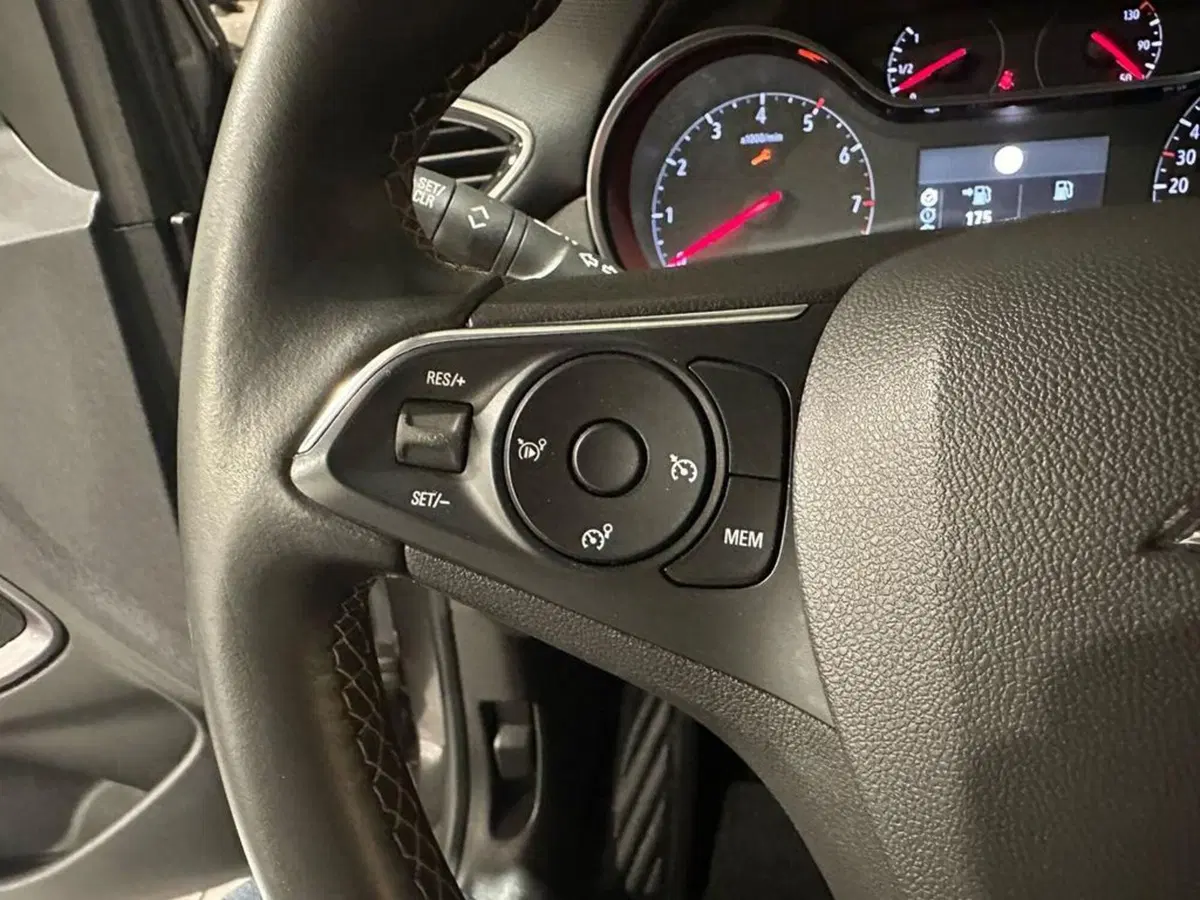 Opel Crossland X usata a Bolzano (11)