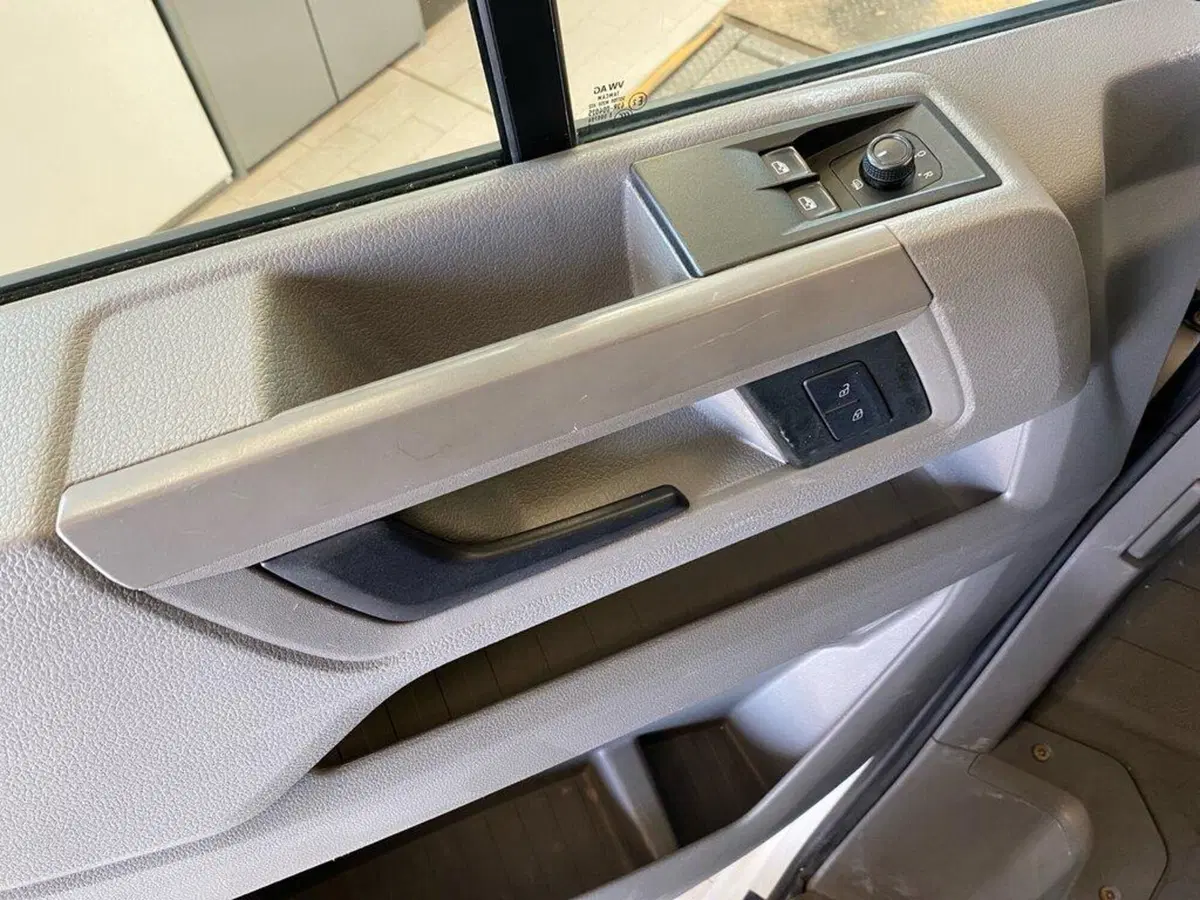 Volkswagen Veicoli Commerciali Crafter Furgone usata a Torino (12)