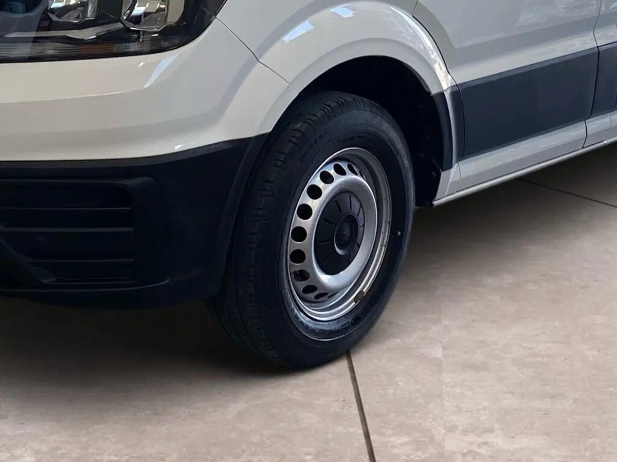 Volkswagen Veicoli Commerciali Crafter Furgone usata a Torino (15)