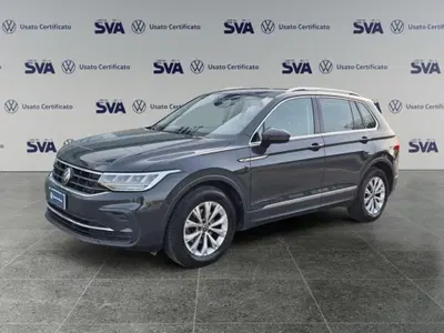 Volkswagen Tiguan 2.0 tdi Life 150cv dsg del 2023 usata a Ravenna
