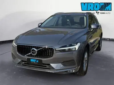 Volvo XC60 B4 (d) AWD Geartronic Momentum Pro del 2021 usata a Tavagnacco