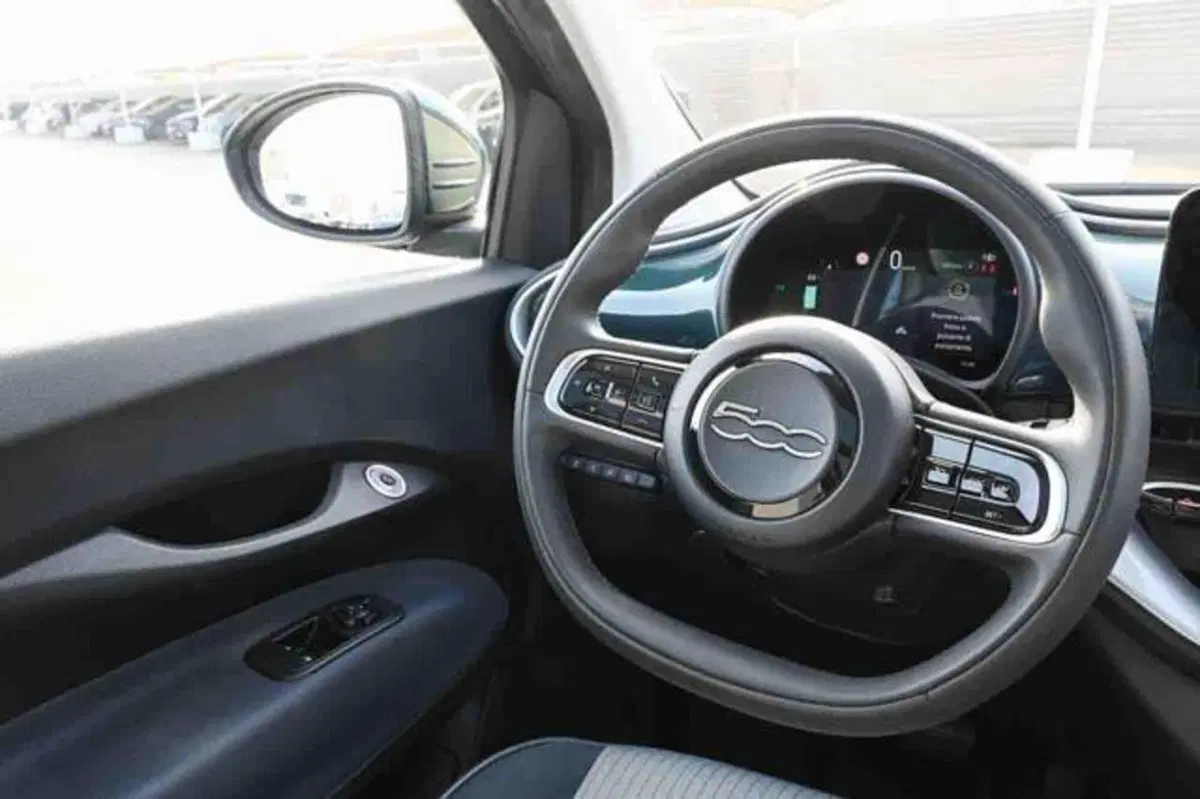 Fiat 500e usata a Torino (12)