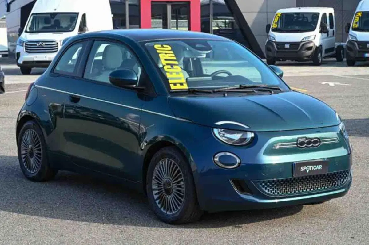 Fiat 500e usata a Torino (2)